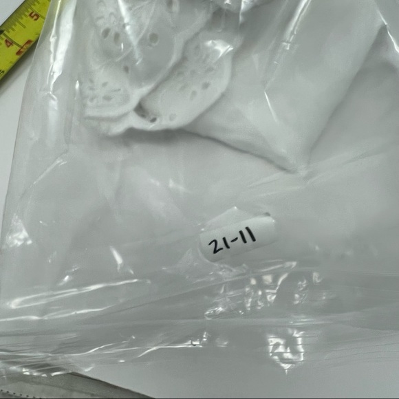 Amuse Society White Romper Small - Picture 10 of 10